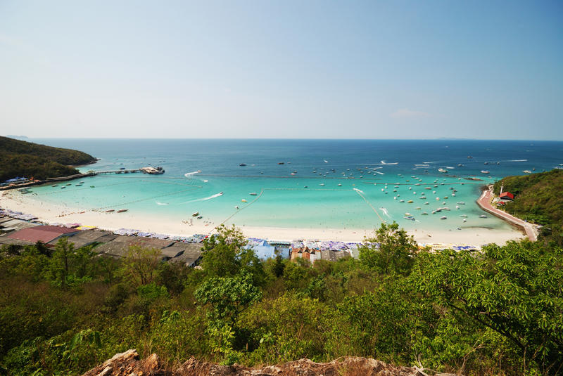 Lanskapsvy över Ko Lan-ön i Pattaya
