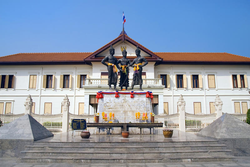 Tre konungarnas monument i Chiang Mai, Thailand