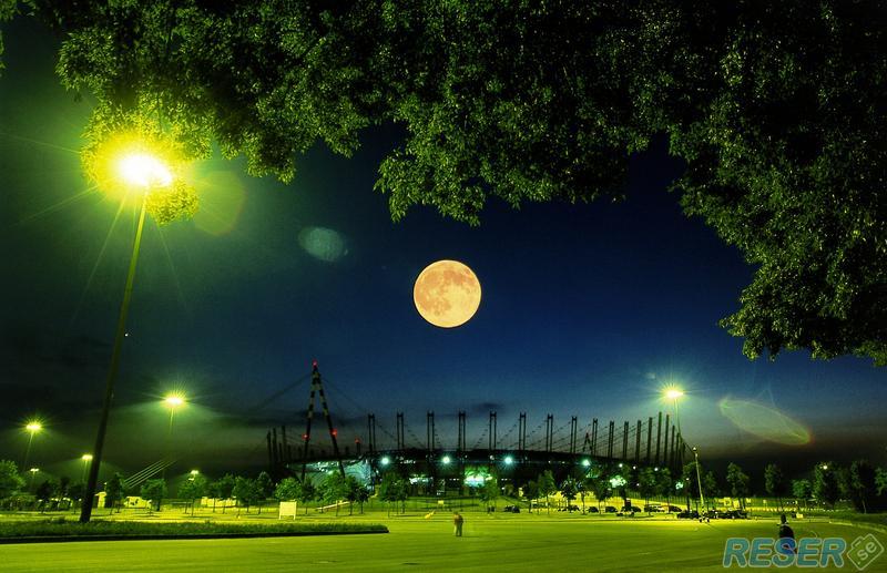 Nattbild av Aplernastadium i Turin