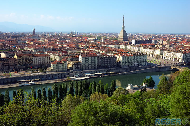 Översikt av Turin och floden Po
