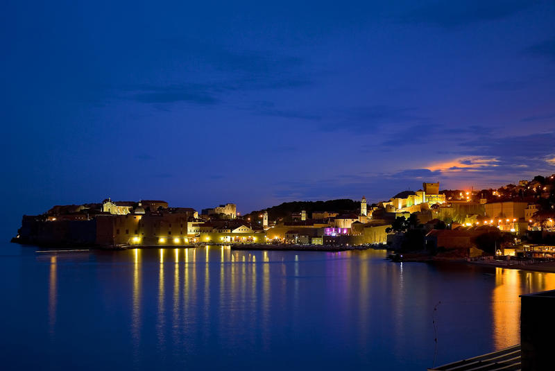 Dubrovnik på kvällen